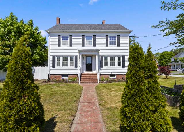 Property at 797 Main St, South Portland, ME 04106, 3 beds, 1.5 baths