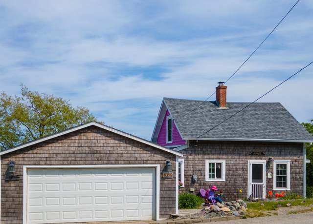 Property at 1728 Port Rd, Machiasport, ME 04655, 2 beds, 1.5 baths
