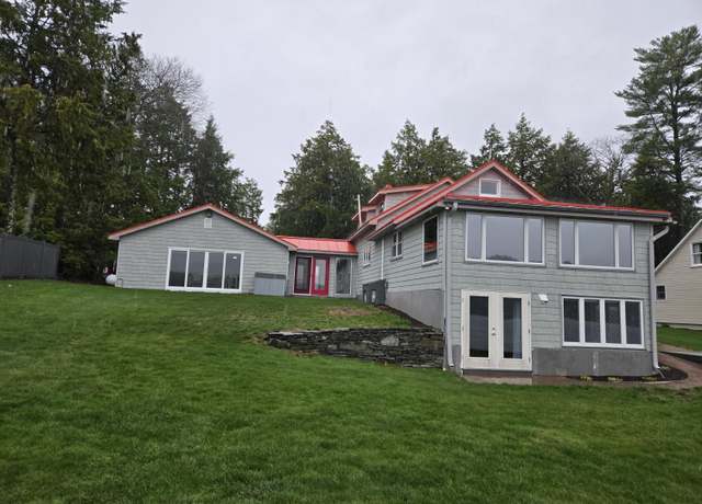 Property at 69 Scott Dr, Monmouth, ME 04259, 3 beds, 2 baths