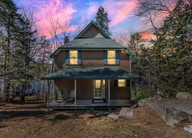 Property at 143 Beach Rd, Naples, ME 04055, 3 beds, 2.5 baths