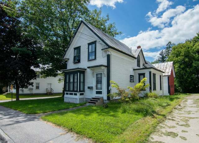 Property at 86 North Ave, Skowhegan, ME 04976, 3 beds, 2 baths