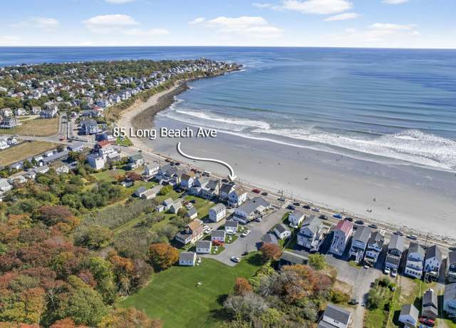 Property at 85 Long Beach Ave, York, ME 03909, 7 beds, 2 baths