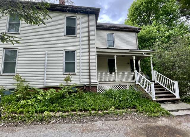 Property at 363 Broadway, Bangor, ME 04401, 3 beds, 1 bath