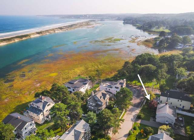 Property at 5 Beach Plum Ln, Ogunquit, ME 03907, 3 beds, 1.5 baths