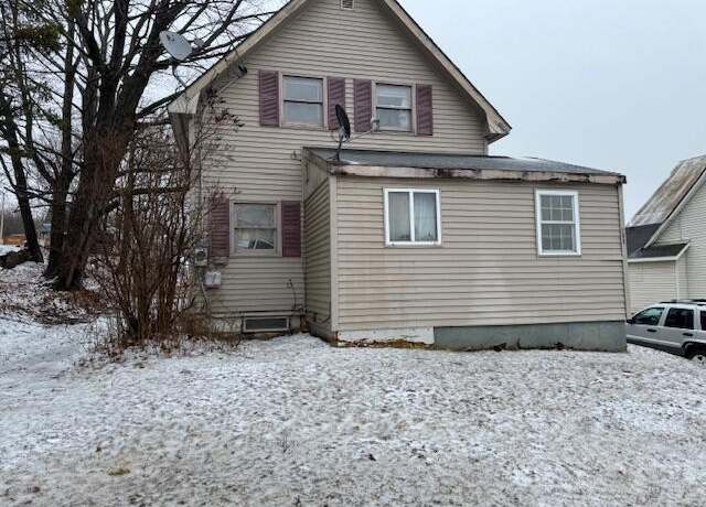 Property at 200 Free St, Dexter, ME 04930, 3 beds, 1.5 baths