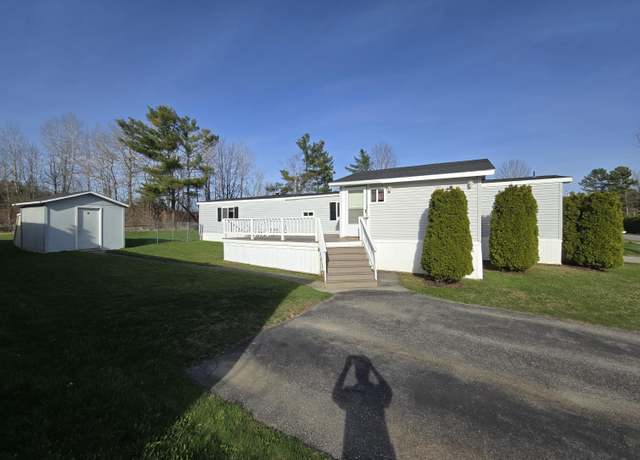 Property at 10 E St, Bangor, ME 04401, 4 beds, 2 baths