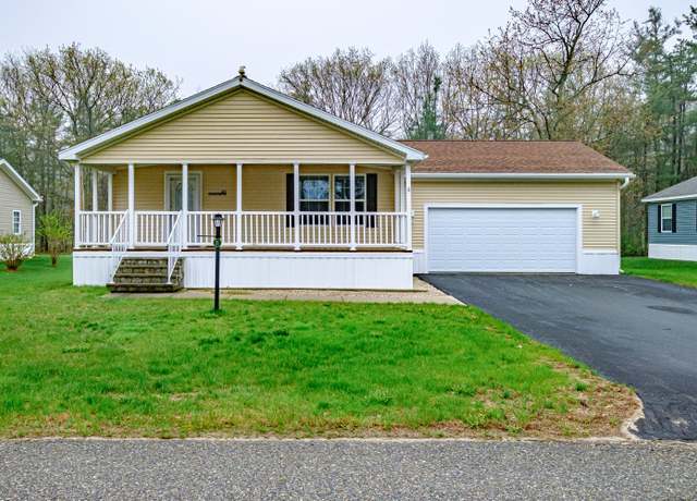 Property at 21 Fieldstone Dr, Lyman, ME 04002, 2 beds, 2 baths
