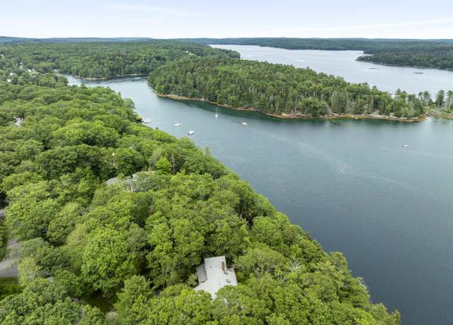 Property at 103 Firth Dr, Boothbay, ME 04537, 3 beds, 2.5 baths