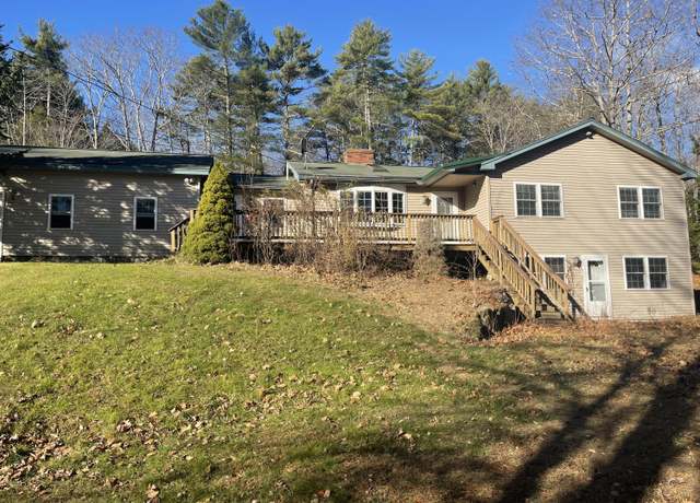 Property at 824 Meadow Rd, Casco, ME 04015, 3 beds, 1.5 baths