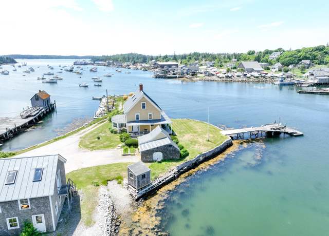 Property at 27 Clamshell Aly, Vinalhaven, ME 04863, 3 beds, 2 baths