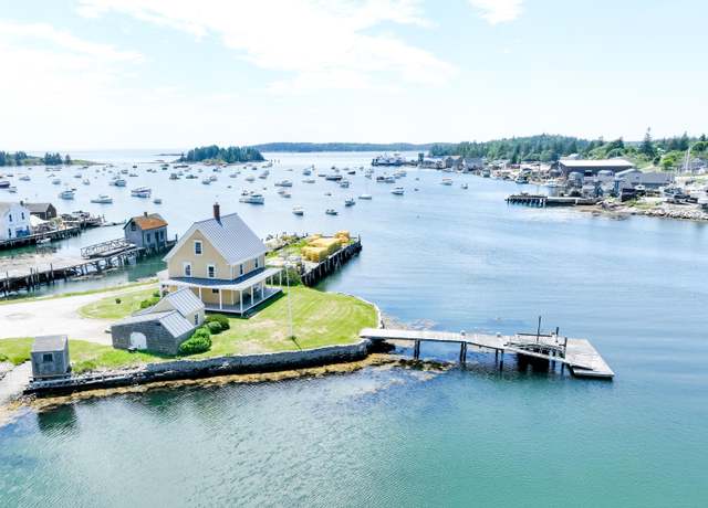 Property at 27 Clamshell Aly, Vinalhaven, ME 04863, 3 beds, 2 baths