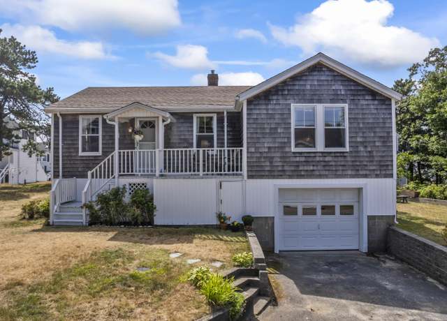 Property at 3 Casco Ave, Old Orchard Beach, ME 04064, 5 beds, 1.5 baths