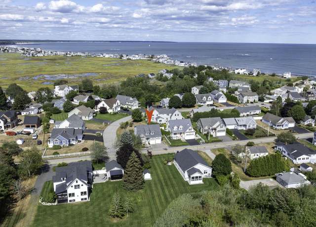 Property at 813 Ocean Ave, Wells, ME 04090, 3 beds, 2.5 baths