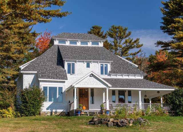 Property at 26 Old Searsport Ave, Belfast, ME 04915, 4 beds, 2.5 baths
