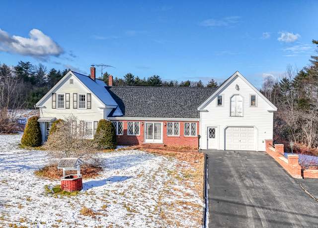 Property at 208 Nelson Rd, Chelsea, ME 04330, 5 beds, 1.5 baths