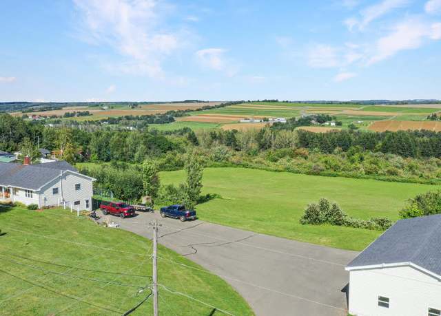 Property at 16 Summit St, Caribou, ME 04736, 4 beds, 2.5 baths
