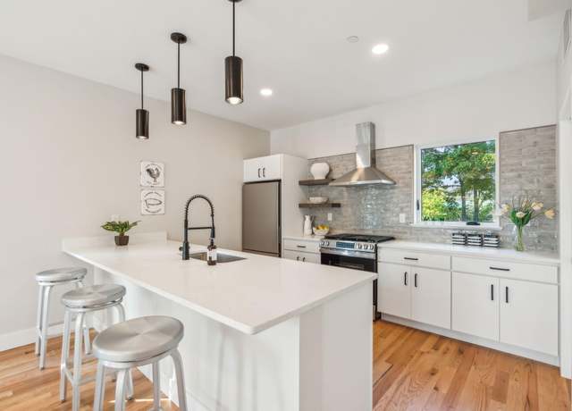 Property at 26 Upper Falls Rd #102, Biddeford, ME 04005, 3 beds, 2.5 baths
