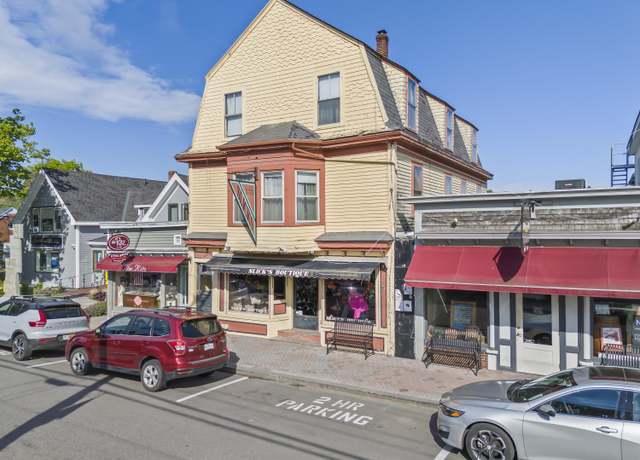 Property at 27 Townsend Ave, Boothbay Harbor, ME 04538, 4 beds, 2.5 baths