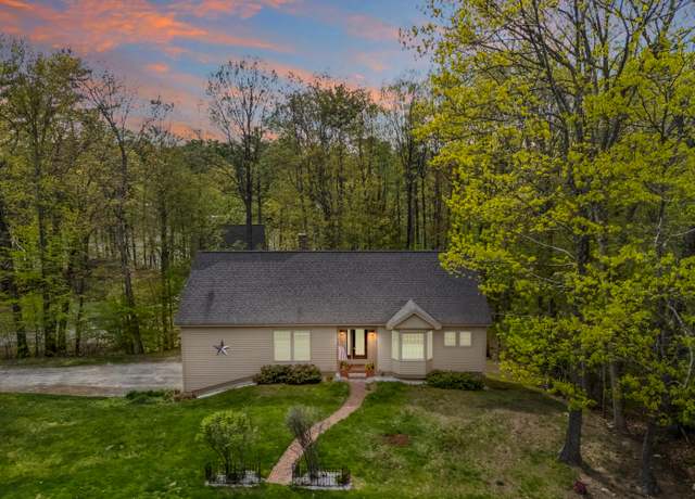 Property at 1 Wedgewood Dr, Windham, ME 04062, 3 beds, 2.5 baths