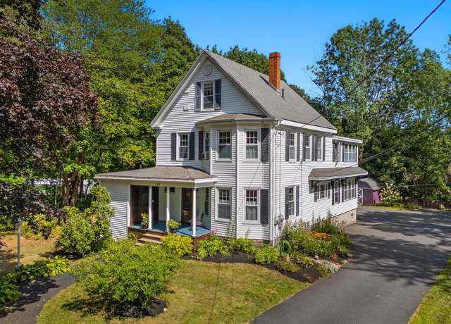 Property at 110 Brook Rd, Falmouth, ME 04105, 4 beds, 3.5 baths