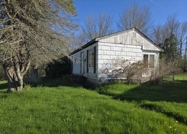 Property at 166 Belfast Rd, Knox, ME 04986, 3 beds, 1 bath