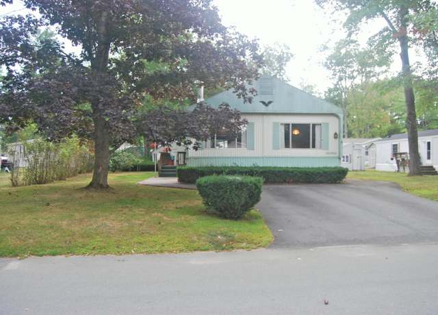 Property at 44 Evergreen Dr, Gorham, ME 04038, 3 beds, 2 baths