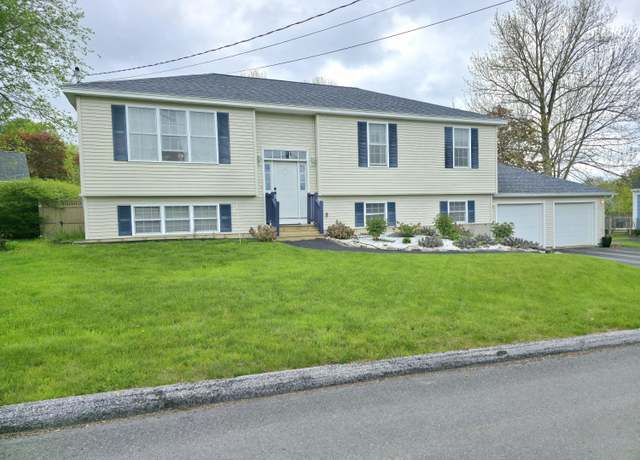 Property at 52 Mechanic St, Winterport, ME 04496, 5 beds, 3 baths