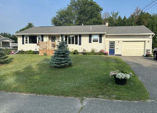 Property at 24 Western Ave, East Millinocket, ME 04430, 3 beds, 1.5 baths
