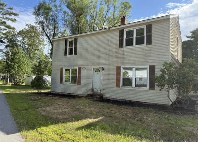 Property at 4 Blueberry Ave, Saco, ME 04072, 2 beds, 2 baths