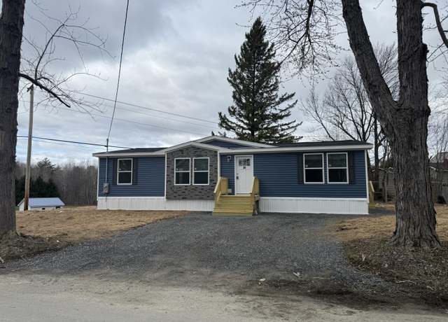 Property at 28 Montcalm St, Fairfield, ME 04937, 3 beds, 2 baths