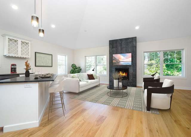 Property at 6 - 1 River Oaks Way Unit 6-1, Falmouth, ME 04105, 2 beds, 3 baths