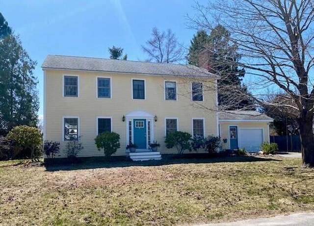 Property at 11 Mckinley Rd, Falmouth, ME 04105, 4 beds, 2.5 baths