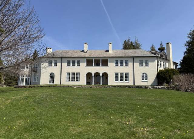 Property at 399 Hermit's Point Rd, Islesboro, ME 04848, 8 beds, 10 baths