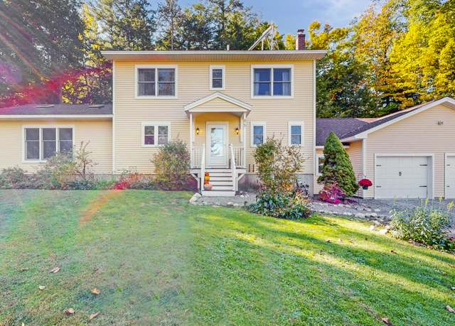 Property at 85 Pinewoods Rd, Lewiston, ME 04240, 3 beds, 3 baths