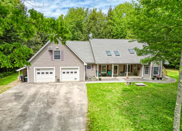 Property at 42 Lee Dr, Albion, ME 04910, 8 beds, 4.5 baths