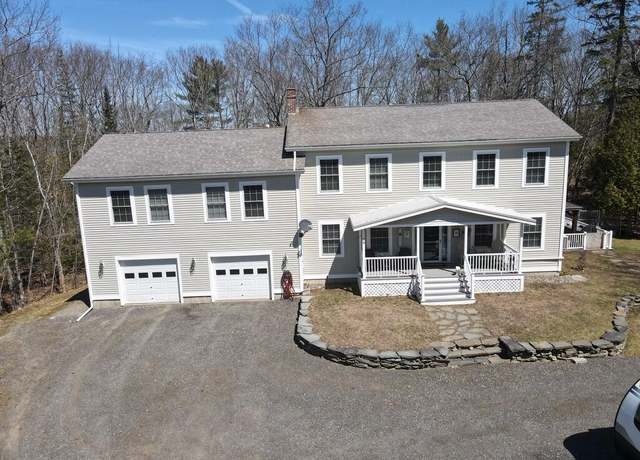 Property at 79 Brasley Ave, Glenburn, ME 04401, 3 beds, 3.5 baths