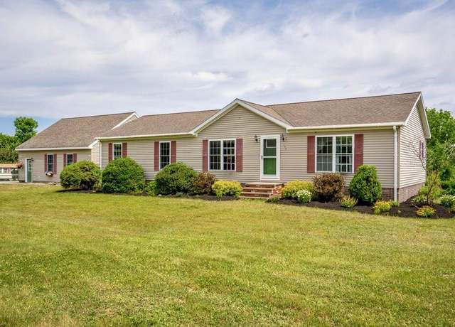 Property at 159 Gile Rd, Alfred, ME 04002, 3 beds, 2 baths