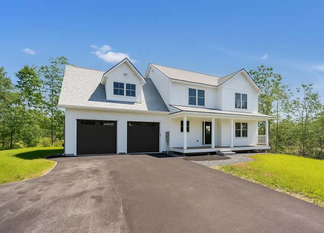 Property at 31 Cooper Ridge Rd, Windham, ME 04062, 4 beds, 2.5 baths