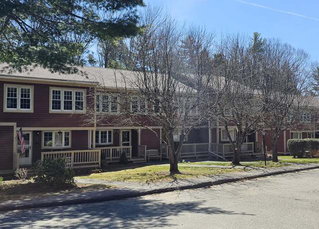 Property at 4 Lincoln Woods Ln #4, Waterville, ME 04901, 2 beds, 1.5 baths