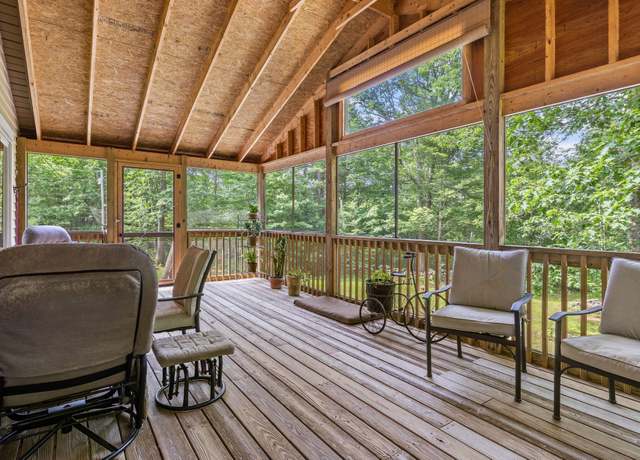 Property at 17 Doris Ln, Parsonsfield, ME 04047, 3 beds, 2 baths