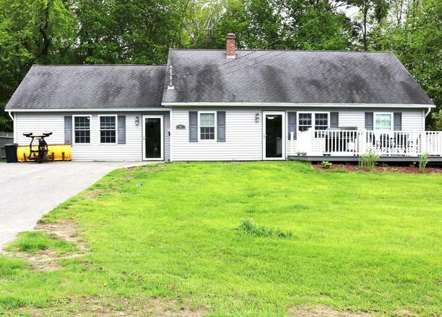 Property at 45 Thomas St, Madison, ME 04950, 5 beds, 1 bath