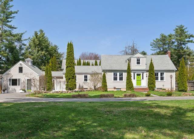 Property at 72 US Route 1, Falmouth, ME 04105, 3 beds, 2.5 baths