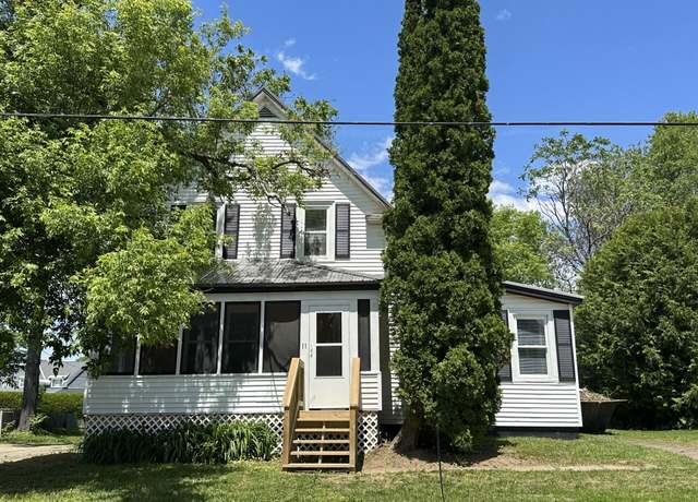 Property at 11 Sunnyside St, Houlton, ME 04730, 4 beds, 2 baths