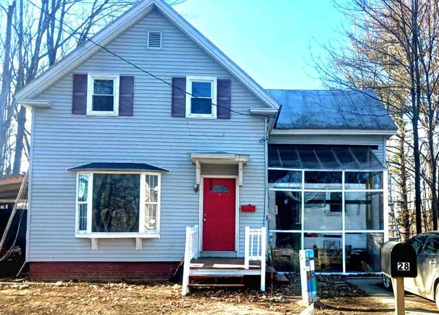 Property at 28 Mount Pleasant Ave, Skowhegan, ME 04976, 3 beds, 1.5 baths