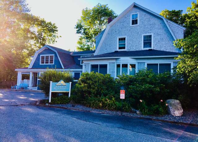 Property at 21 Federal St, Bar Harbor, ME 04609, 6 beds, 4.5 baths