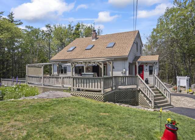 Property at 8 Holbrook Dr, Phippsburg, ME 04562, 2 beds, 2.5 baths