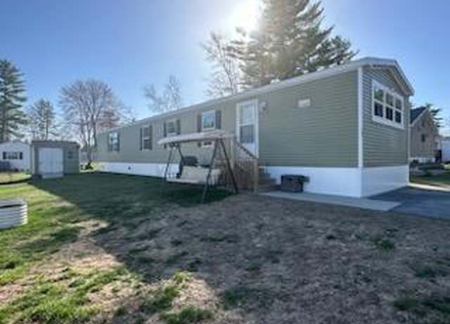 Property at 15 Ashleigh Ln, Standish, ME 04084, 3 beds, 2 baths