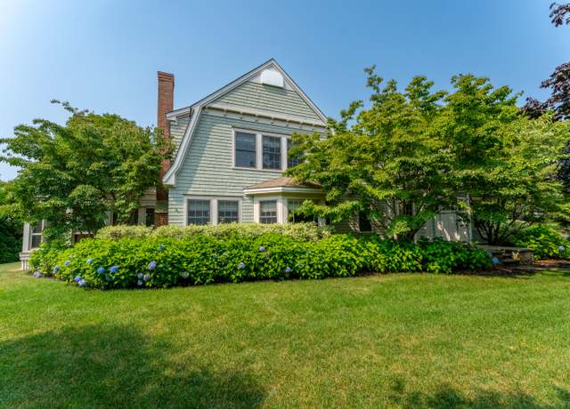 Property at 52 Lester B Orcutt Blvd, Biddeford, ME 04006, 4 beds, 4.5 baths