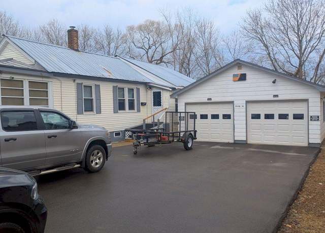 Property at 22 Woodman Ave, Fairfield, ME 04937, 3 beds, 1 bath