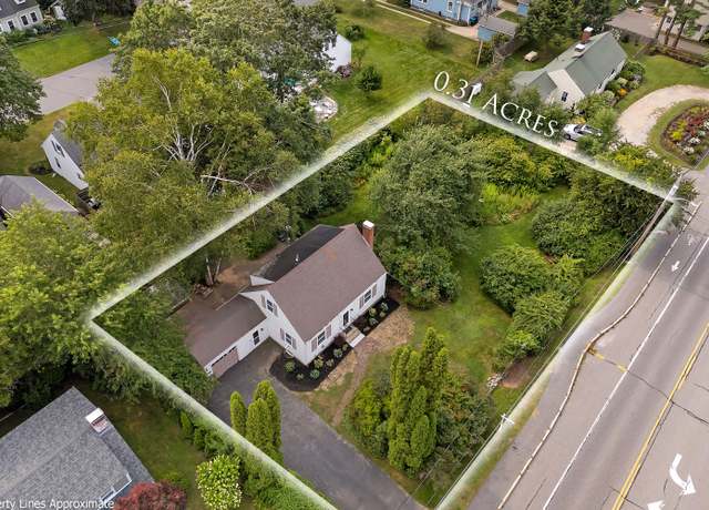 Property at 17 US Route 1, Falmouth, ME 04105, 3 beds, 2 baths